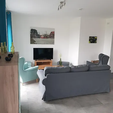 Wunderschoenes In Fedderwardersiel Mit Terrasse Apartment *